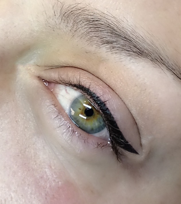 PMU Eye-liner